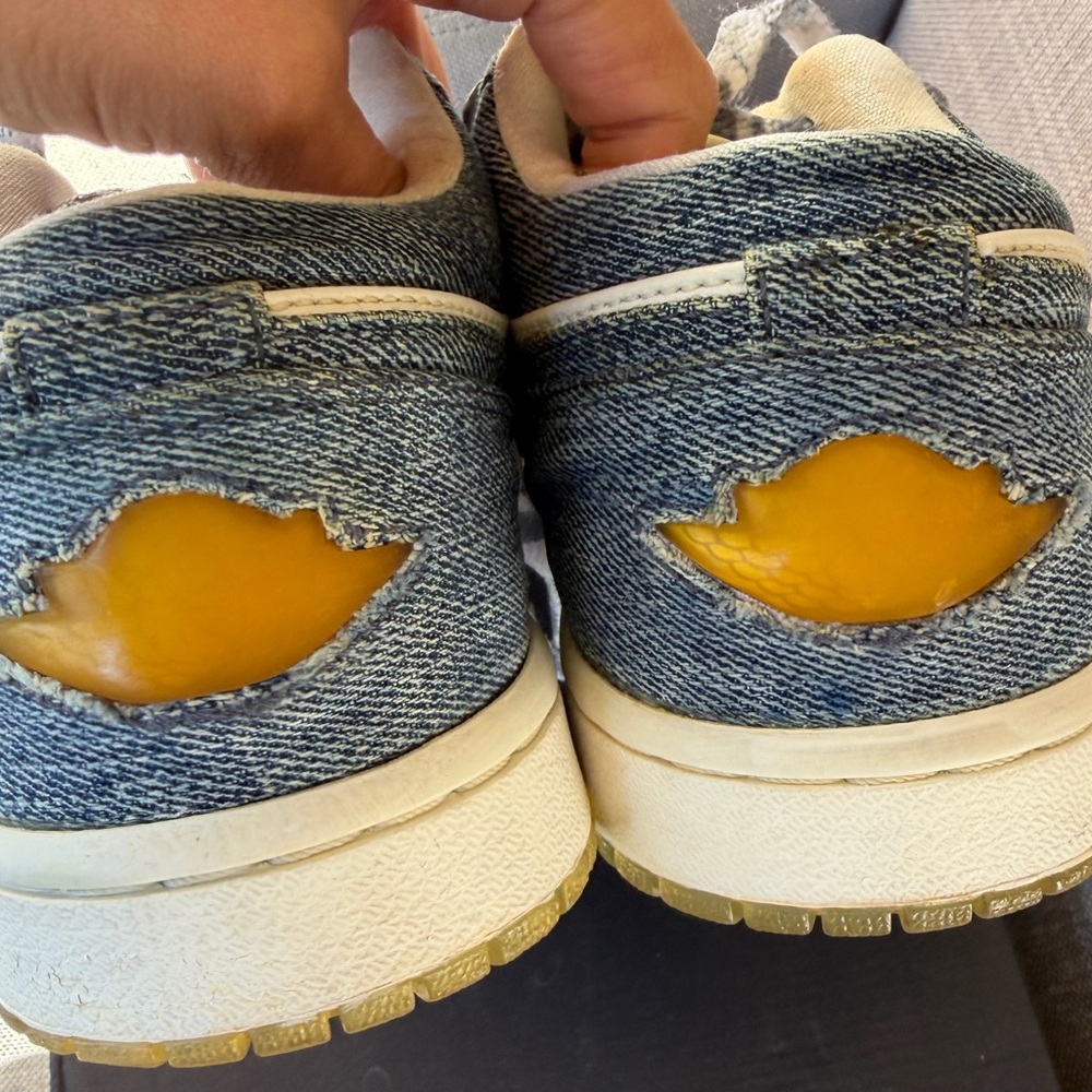 NIKE Air Jordan 1 Retro Low Denim sneakers - Picture 7 of 13